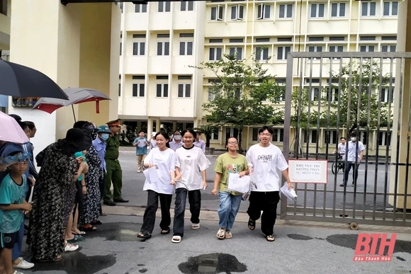 Môn Ngữ văn Kỳ thi tốt nghiệp THPT năm 2023: Những “chú gà” gặp “nạn đói