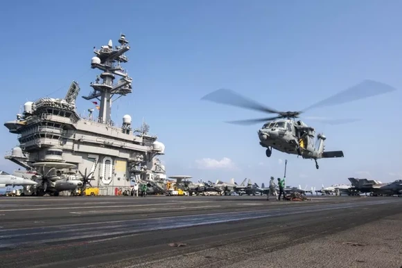 Houthi tuyên bố tấn công tàu sân bay thứ hai của Mỹ