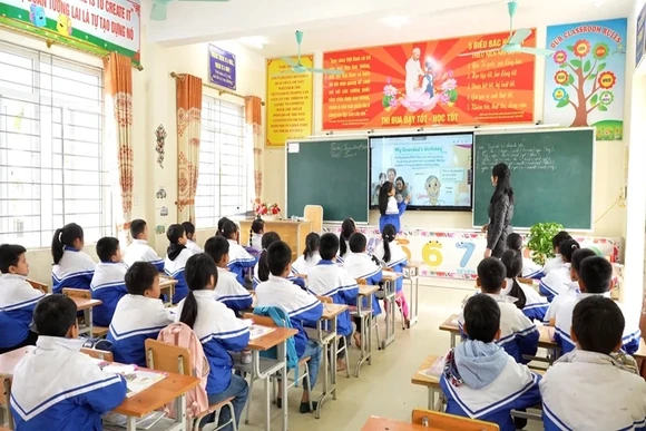 Ban hành quy định mới về dạy thêm, học thêm: Siết chặt quản lý, minh bạch tài chính