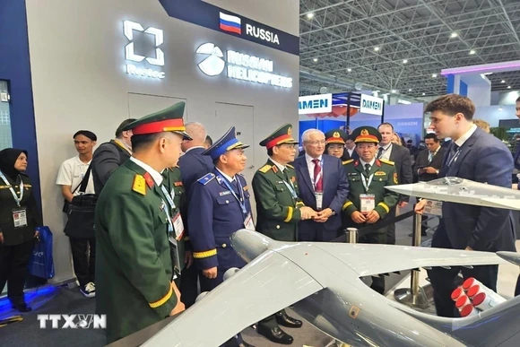 Việt Nam tham dự Triển lãm Hàng hải và hàng không vũ trụ quốc tế Langkawi 2025
