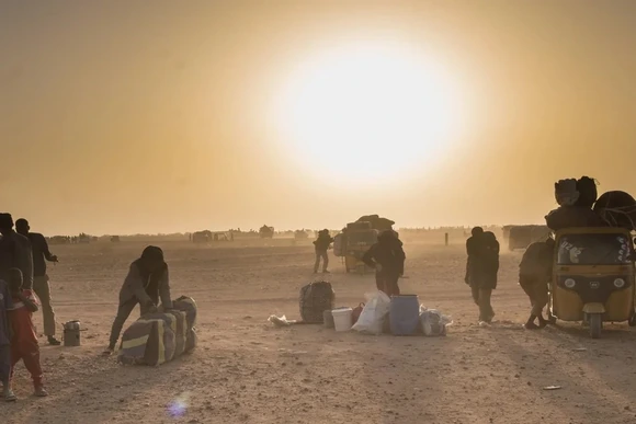 Hàng nghìn người di cư vượt qua sa mạc Sahara bất chấp nguy hiểm