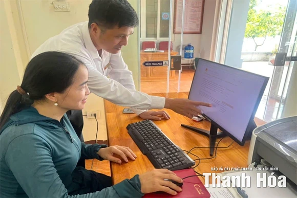 Hóa Quỳ tạo thuận lợi cho người dân xa trung tâm hoàn thiện các thủ tục hành chính
