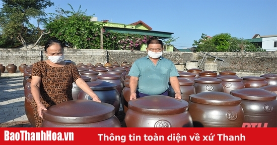 Gương sáng gia đình văn hóa tiêu biểu